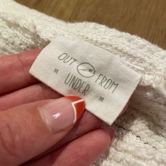 Urban Outfitters cropped sweater - Picture 2 of 5